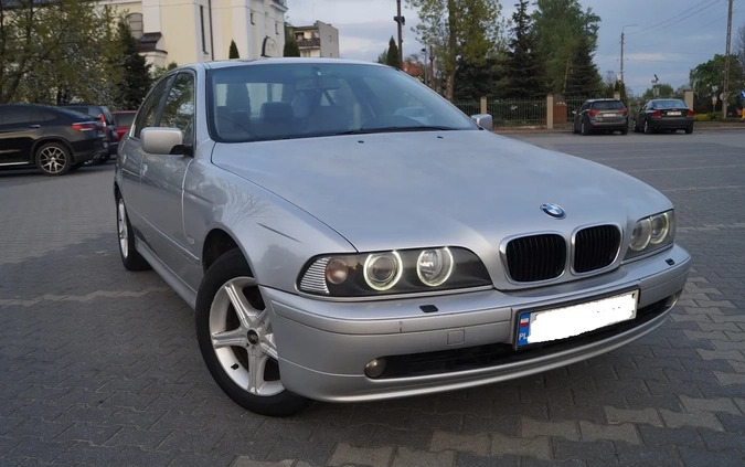 BMW Seria 5 cena 7990 przebieg: 430000, rok produkcji 2001 z Garwolin małe 497